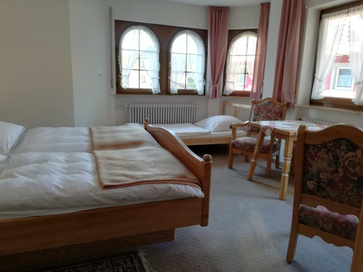 Gaestehaus Roessle Rötenbach 外观 照片