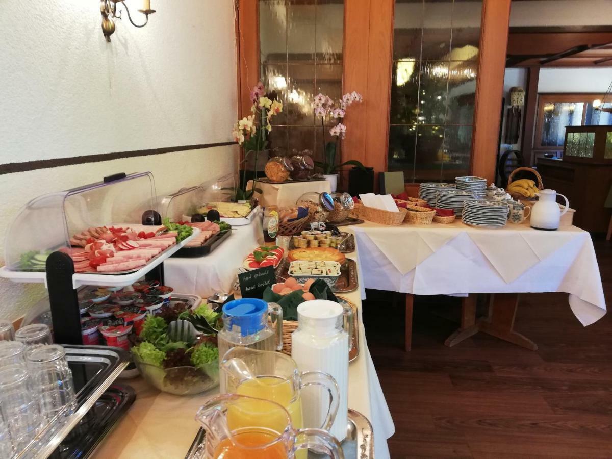 Gaestehaus Roessle Rötenbach 外观 照片